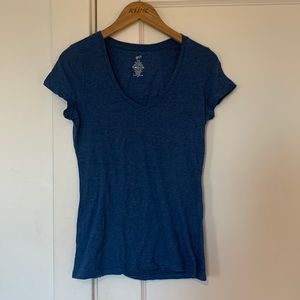 G21 womens v-neck t-shirt